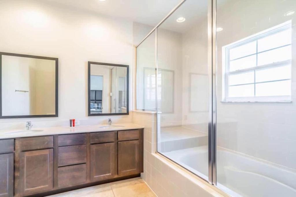 Private Spa Townhome At Regal Oaks Resort オーランド エクステリア 写真